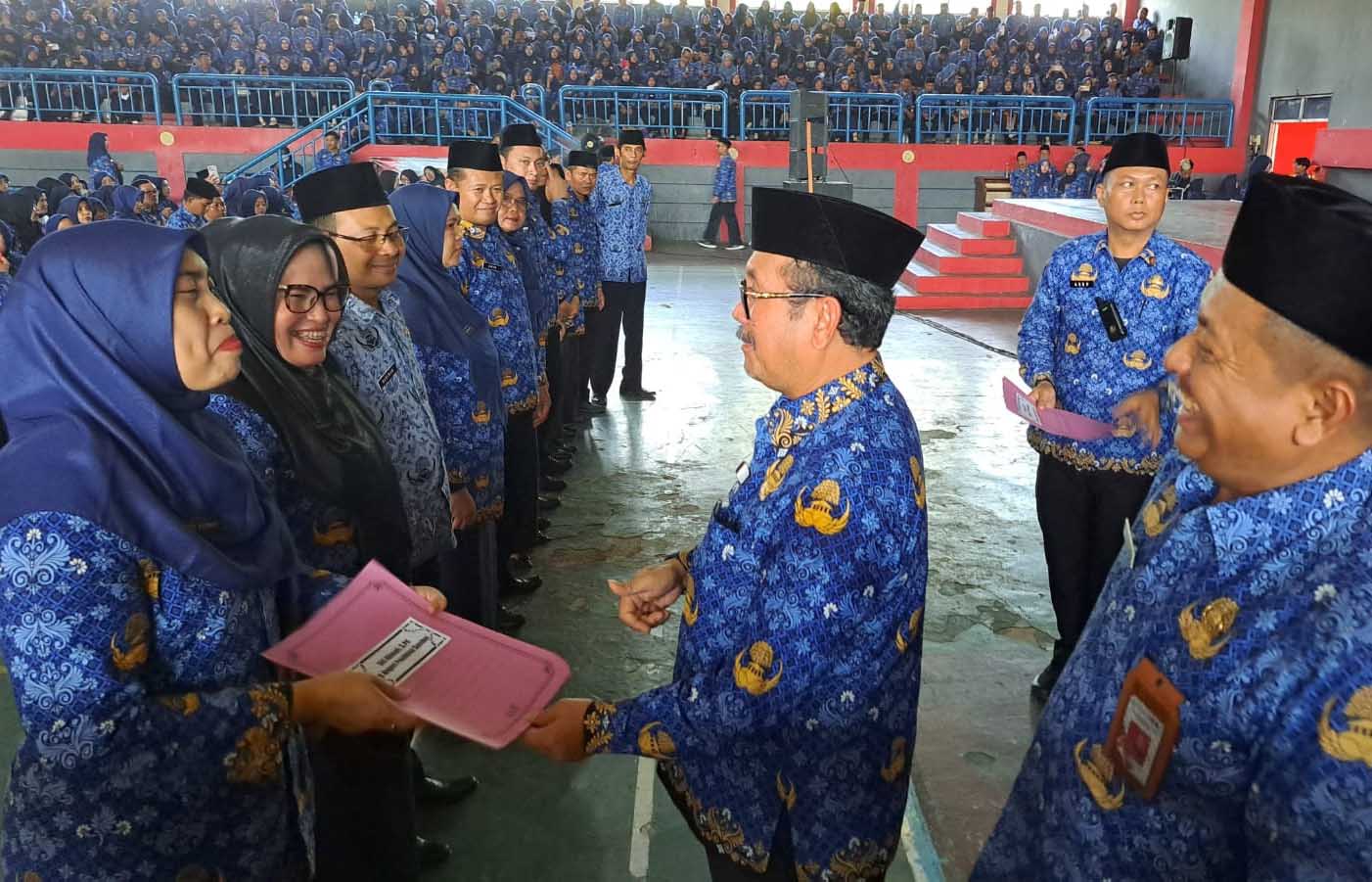 PPPK Guru Dapat Kenaikan Gaji Berkala, Pegawai Kecamatan Dan Desa Minta ...